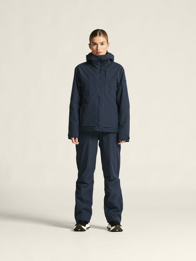 1916339-396000_Explore-Padded-Jacket-W_closeup1