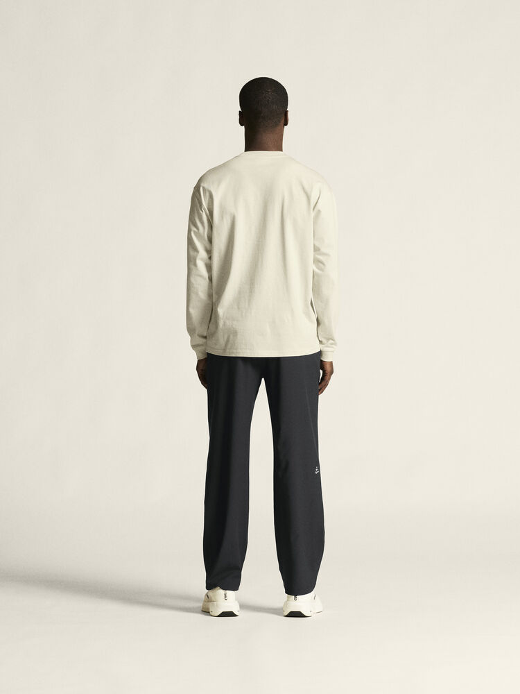 1916958-905000_Frequent-Heavy-LS-Tee-M_closeup3