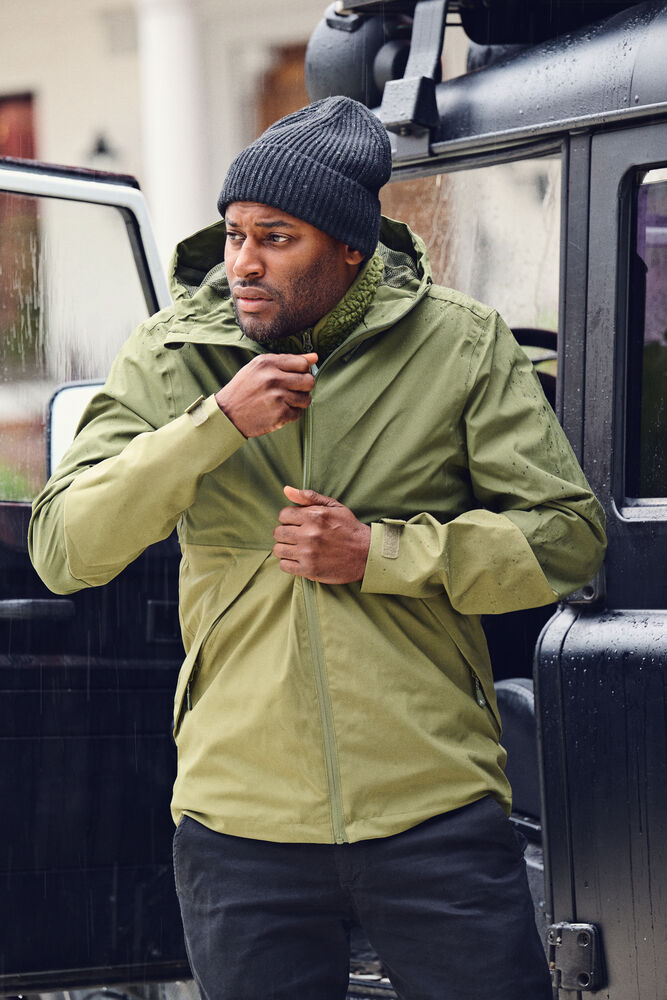 2111041_2111501_2IMG24