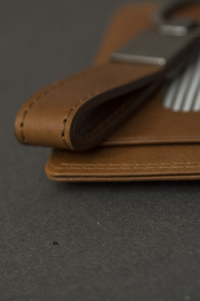 2117004_805_Keyring_D