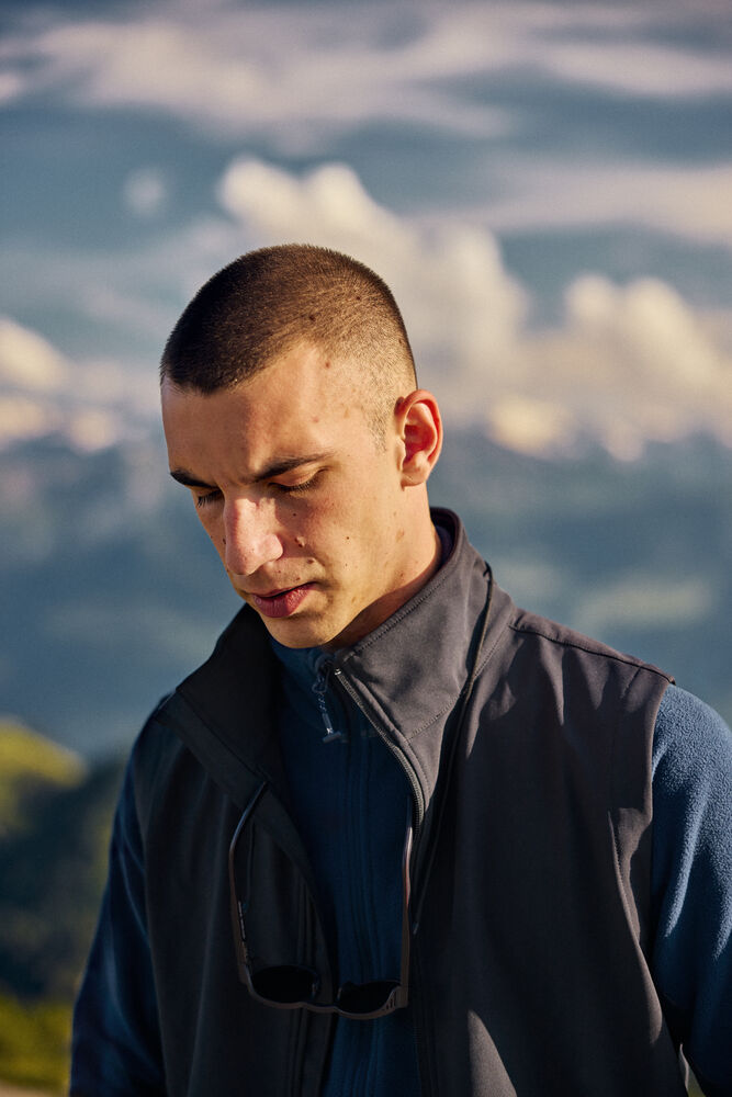 Valley Vest