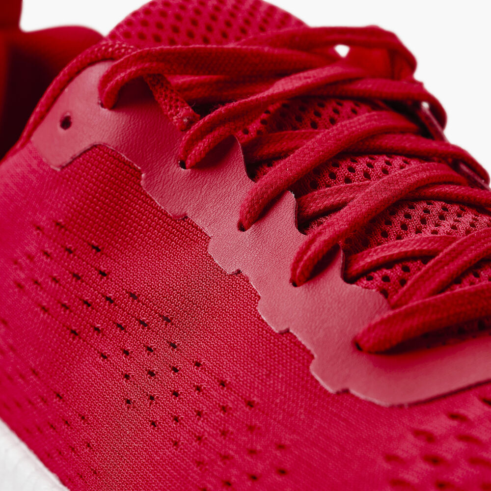 2269006-400_red_FlexSneakers_1_Closeup1