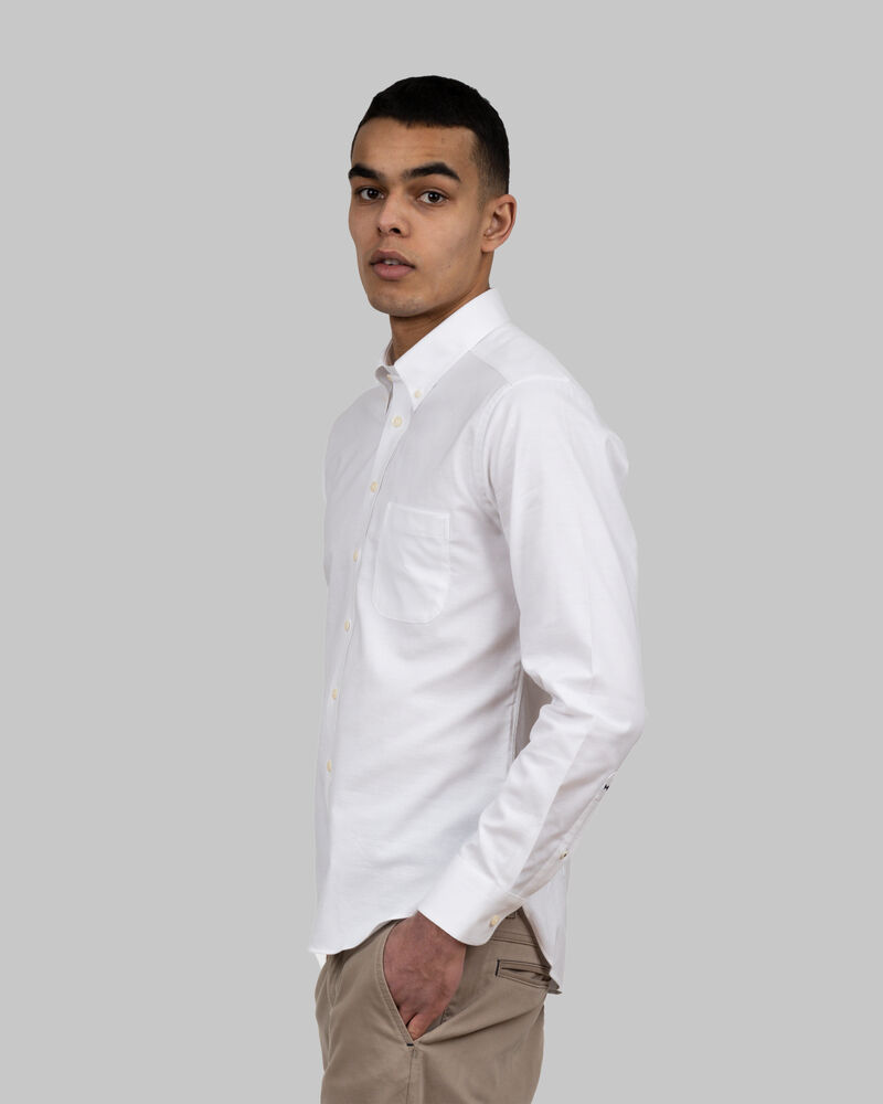 2905402-100_YB54-MODEL-S001