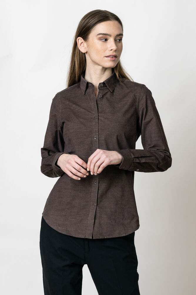 2913405-290_IndigoBow134CordShirtContemporaryFit_ModelPictureFront