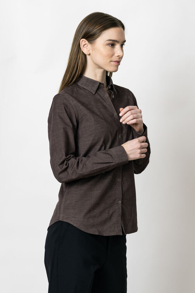 2913405-290_IndigoBow134CordShirtContemporaryFit_ModelPictureRight