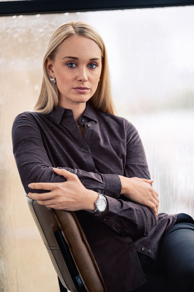 IB134 Micro Cord Woman Contemporary