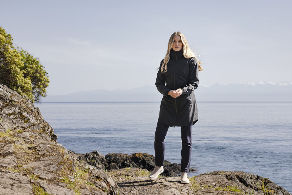 351473_IMaw23_WedderburnJacket