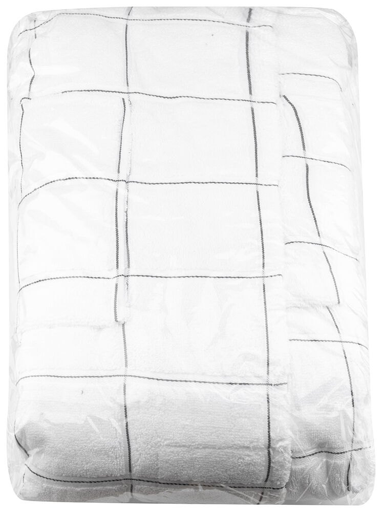 410443_LNVRobePackage_Closeup6