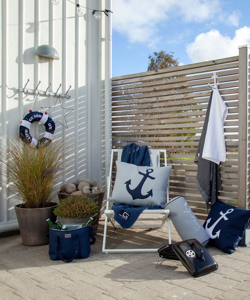 410887_410893_410886_outside