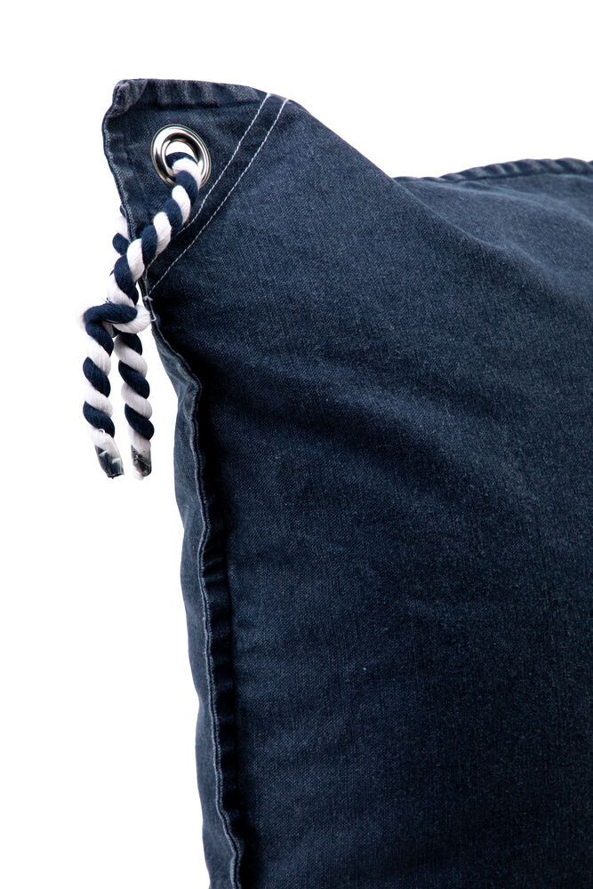 410892-58_Kavlinge_navy_closeup1