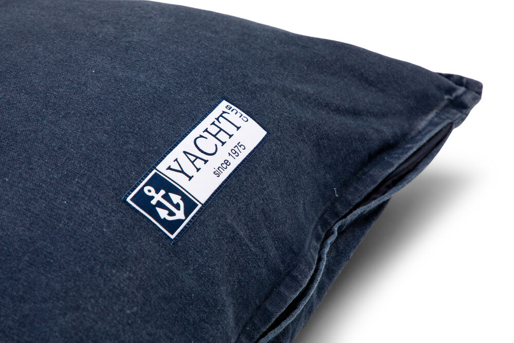 410892-58_Kavlinge_navy_closeup2