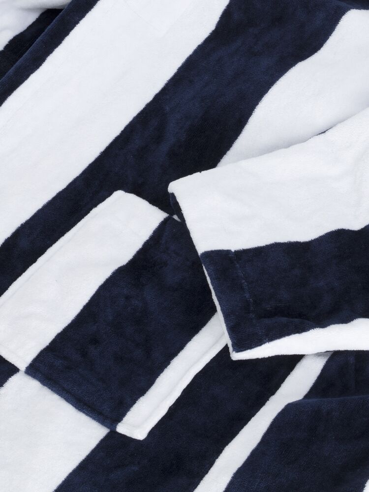 420646-0058_Bathrobe_VelourCloseup1