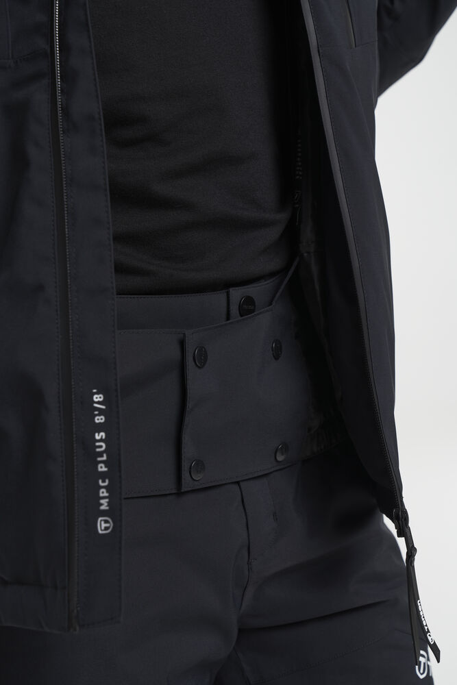 465017086-999_core_mpc_jkt_m_5