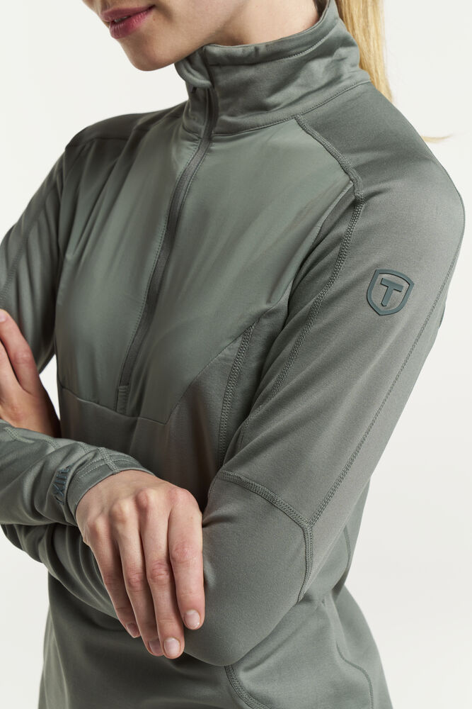 465018115-648_txlite_windblock_half_zip_w_detail11_2