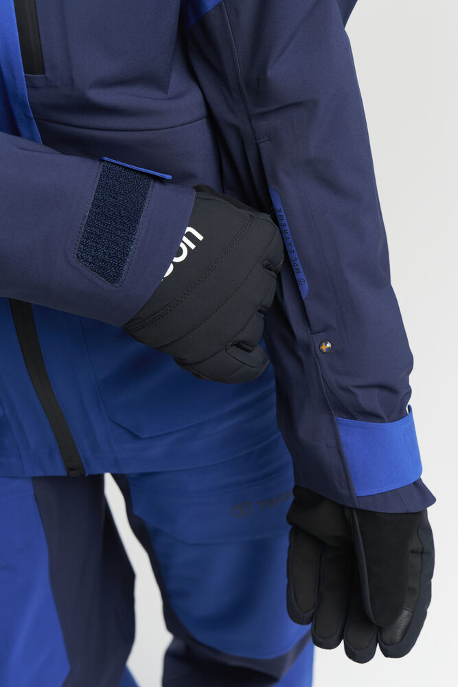 465018405-550_nayoro_shell_jacket_W_detail_11