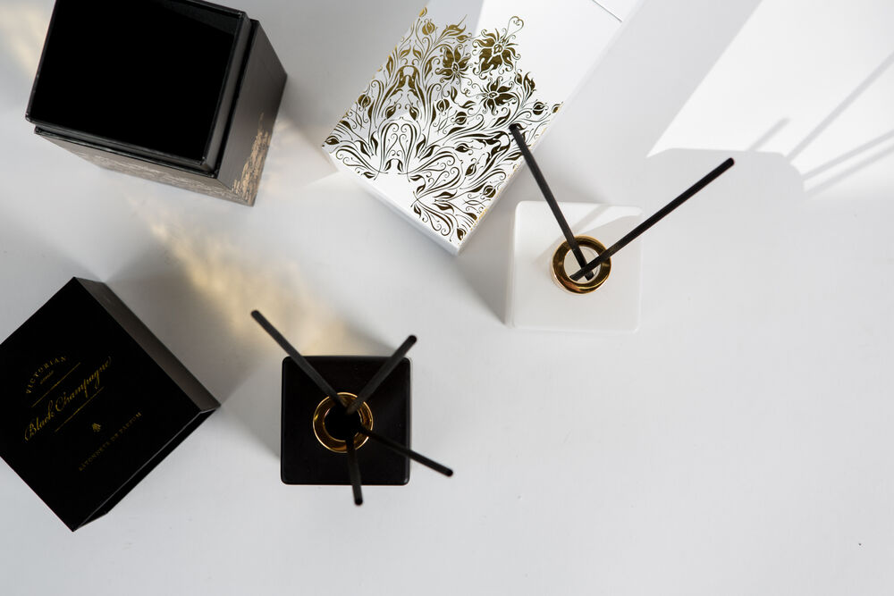 5392406702_5392406701_1