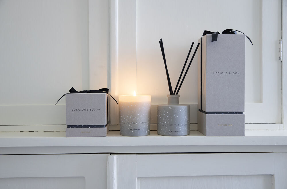Duftlys og diffuser Luscious Bloom