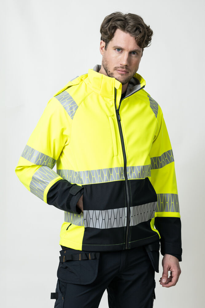 65137678-2199_1376SoftshelljackaVarsel_ModelPictureFront