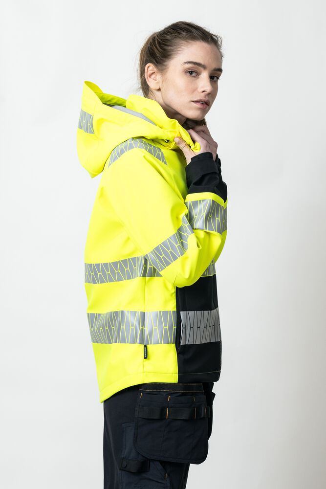 65137778-2199_1377SoftshelljackaDamVarsel_ModelPictureRight