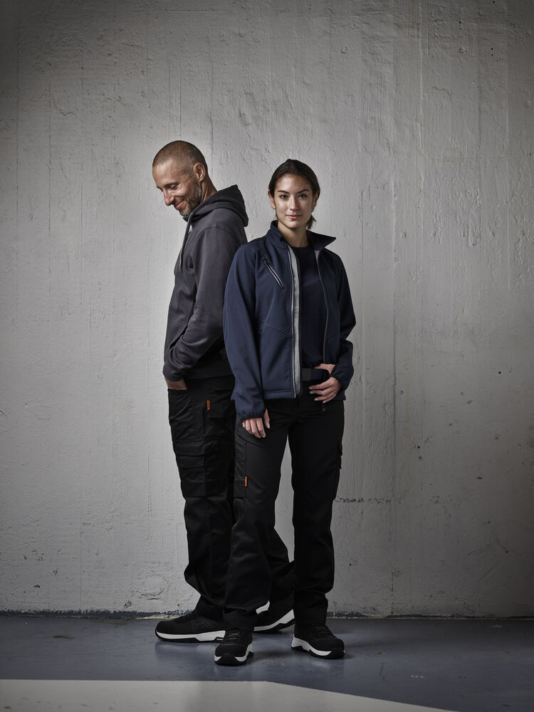 65231620_WomenServiceTrousersStretch_65231720_ServiceTrousersStretch_65120371_WomensSoftshellJacket__65540020_SweatshirtHoodie